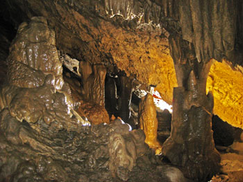Fajara Höhle